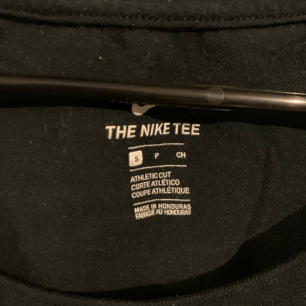 Nike tee - Picture 2 of 3